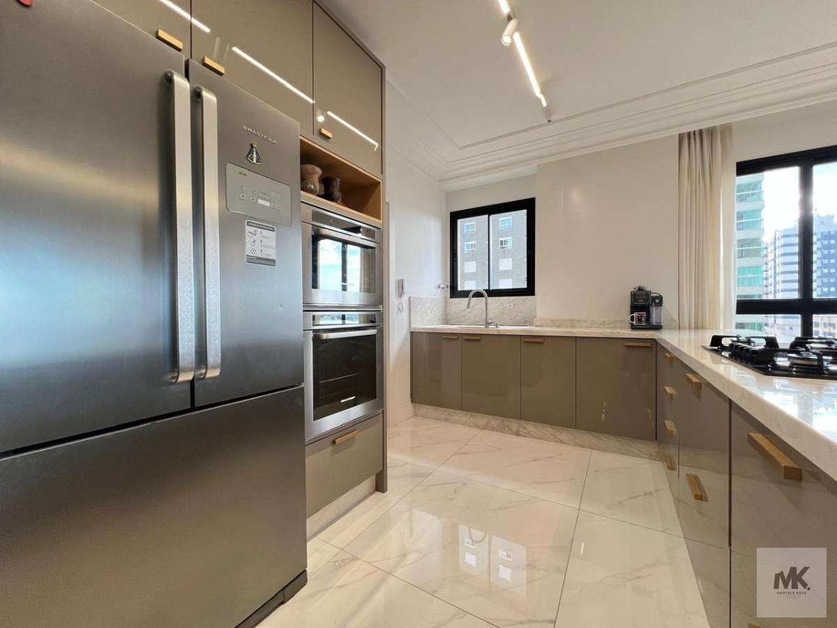 Apartamento á Venda 4 Suítes Sendo 1 Máster + 2 Vagas + Lazer Pagamento Facilitado Direto com Proprietário Meia Praia Itapema - Marcelo Krug Corretor de Imóveis