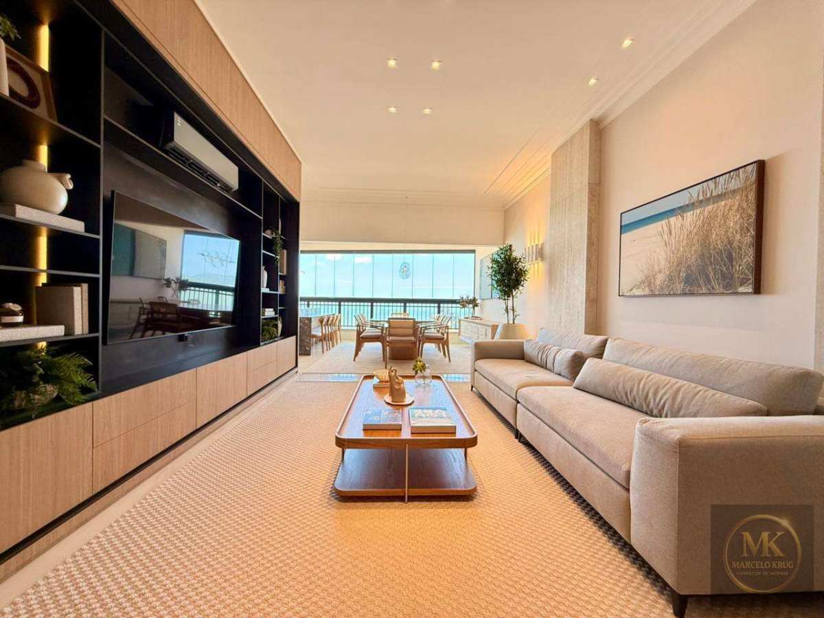 Apartamento á Venda 4 suítes sendo 1 Máster 200.m2 privativos Quadra Mar em Meia Praia de Itapema Pagamento Facilitado. - Marcelo Krug Corretor de Imóveis