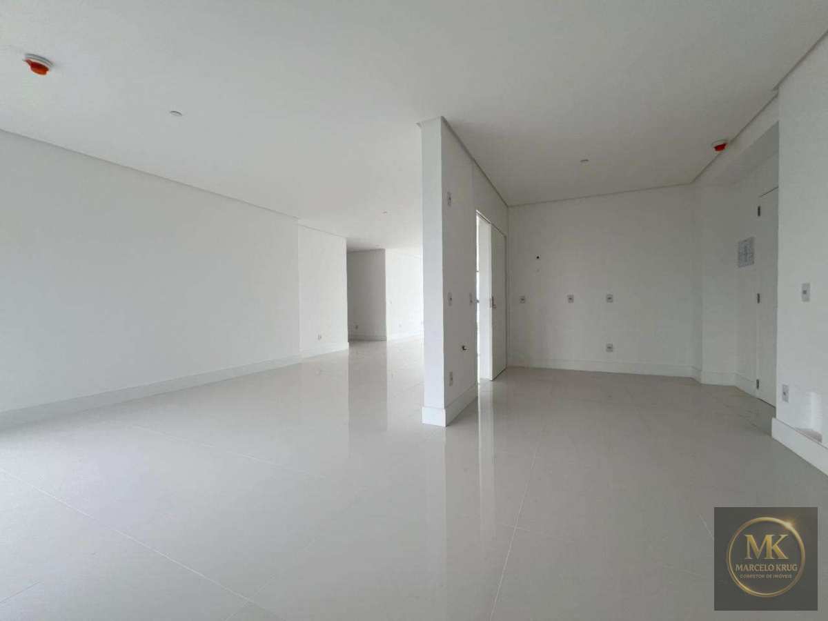 Apartamento á Venda 4 Suítes Sendo 1 Máster 265.00m2 Privativos Pagamento Facilitado Direto Proprietário em Balneário Camboriú - Marcelo Krug Corretor de Imóveis