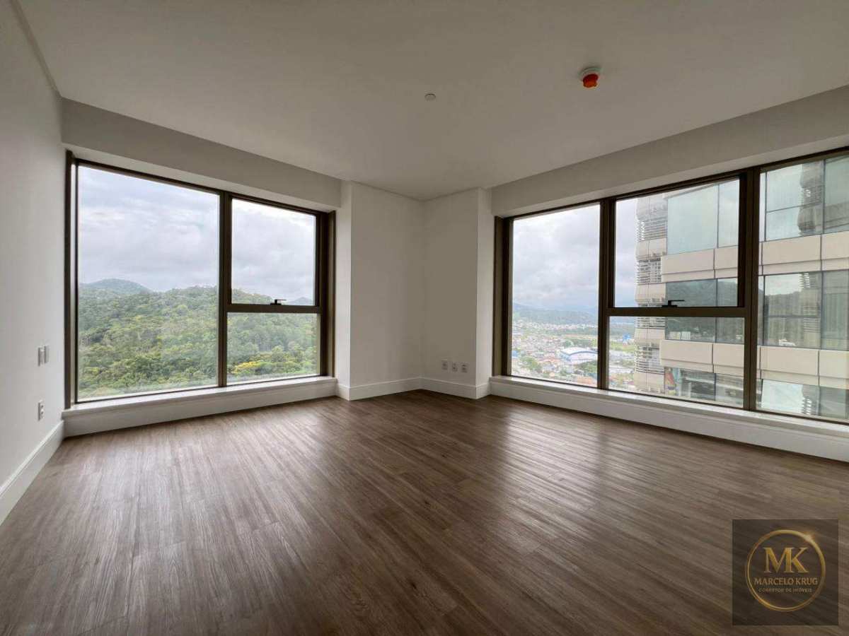 Apartamento á Venda 4 Suítes Sendo 1 Máster 265.00m2 Privativos Pagamento Facilitado Direto Proprietário em Balneário Camboriú - Marcelo Krug Corretor de Imóveis