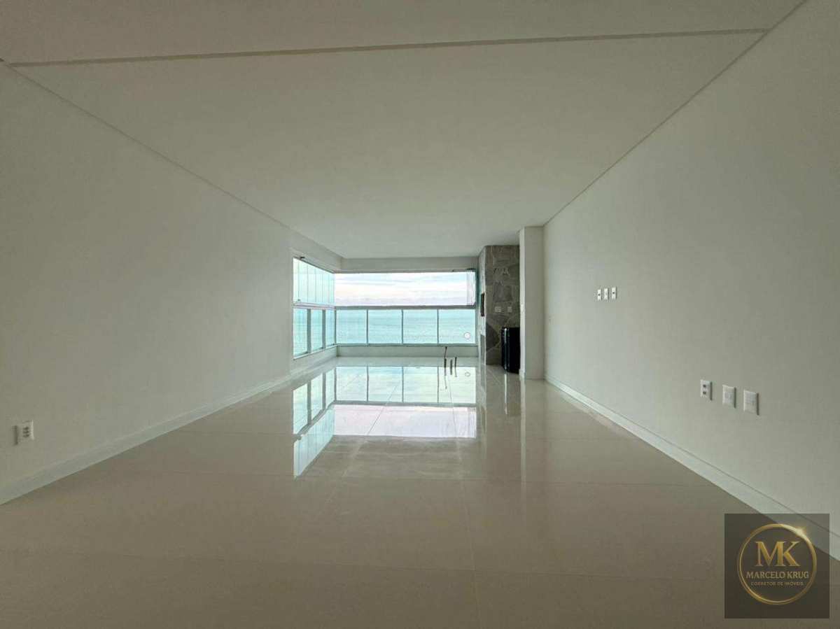 Apartamento á Venda 4 Suítes Sendo 1 Máster 3 Vagas Pagamento Facilitado Direto com Dono Meia Praia Itapema - Marcelo Krug Corretor de Imóveis