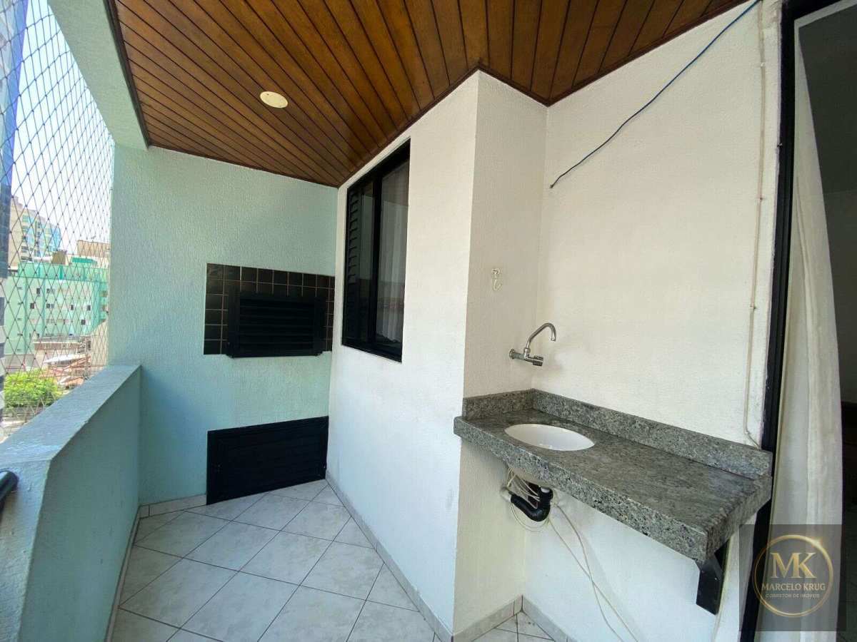 Apartamento à Venda, com 3 Dormitórios Sendo 1 Suíte 130m2 Privativos + 2 Vagas de Garagem em Meia Praia Itapema - Marcelo Krug Corretor de Imóveis