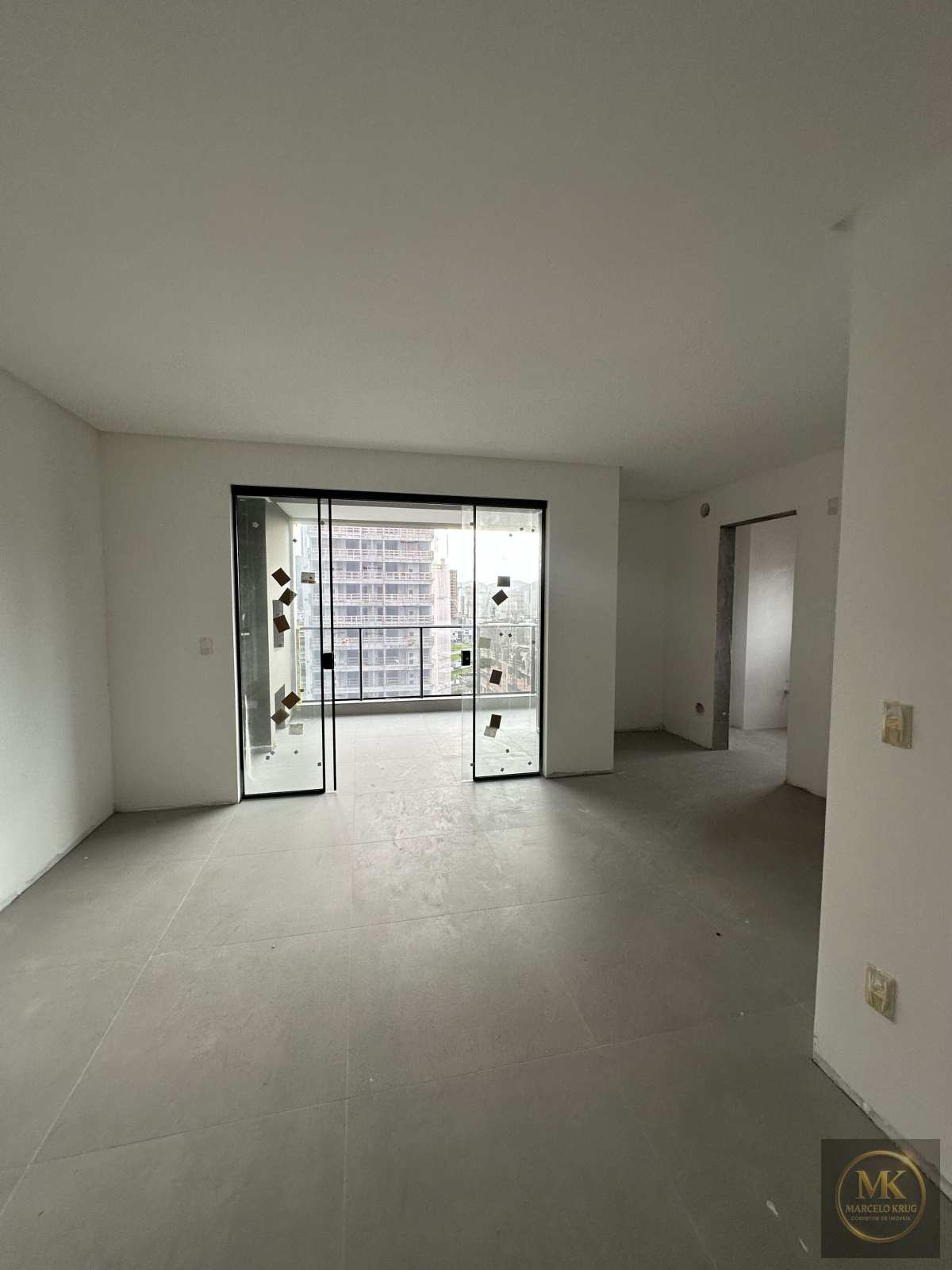 Apartamento à venda, no La Gioia em Itapema, MEIA PRAIA, com 2 quartos, 93m² - Marcelo Krug Corretor de Imóveis