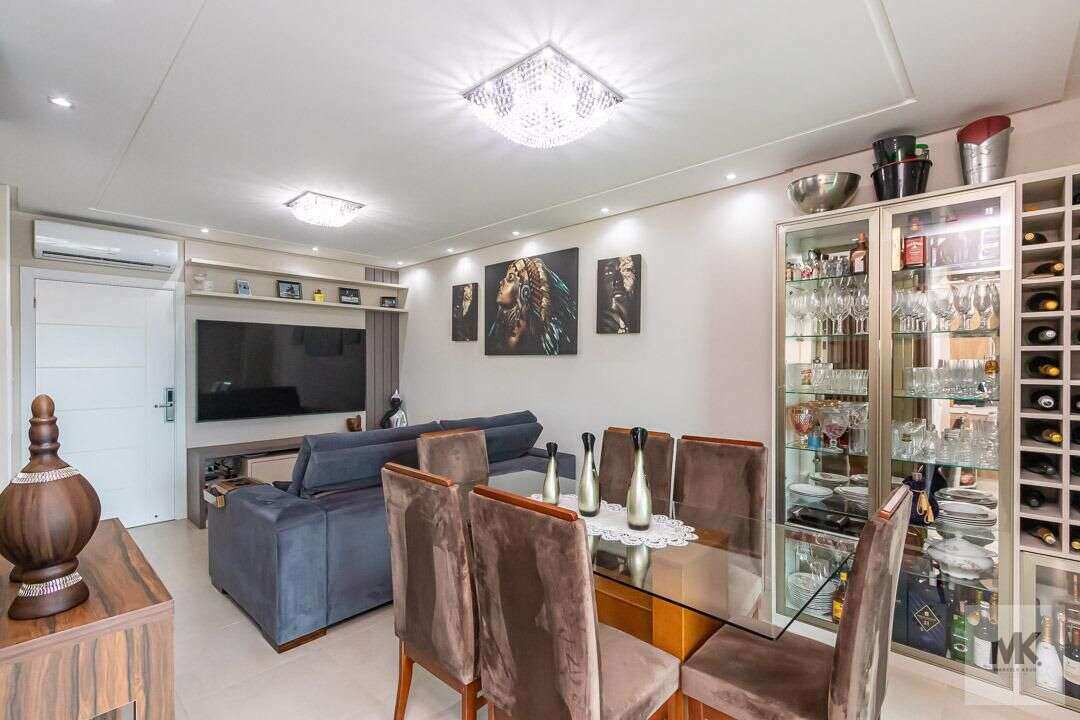 Apartamento à Venda, 2 Dormitórios Sendo 1 suíte + 2 Vagas de Garagem + Lazer Pagamento Facilitado - Marcelo Krug Corretor de Imóveis