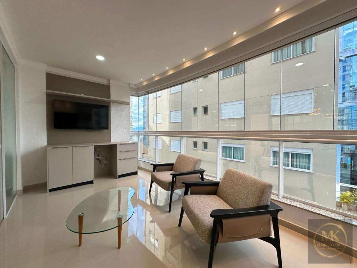 Apartamento à Venda, 3 Suítes 130.00m² Privativos + 3 Vagas Pagamento Facilitado em Meia Praia de Itapema SC