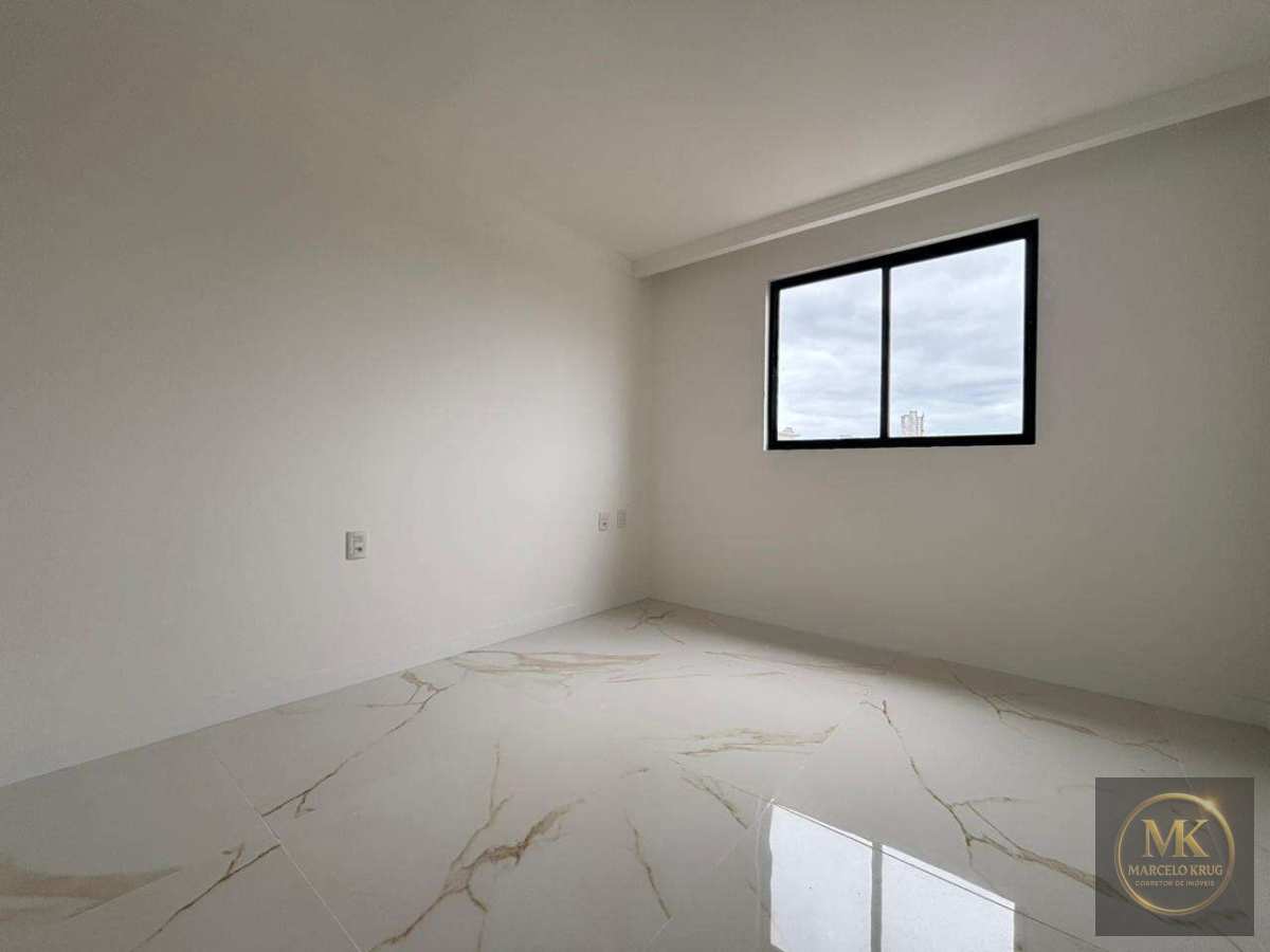 Apartamento à Venda, 3 Suítes 129.00m² Privativos Pagamento Facilitado Direto Dono em Meia Praia Itapema - Marcelo Krug Corretor de Imóveis