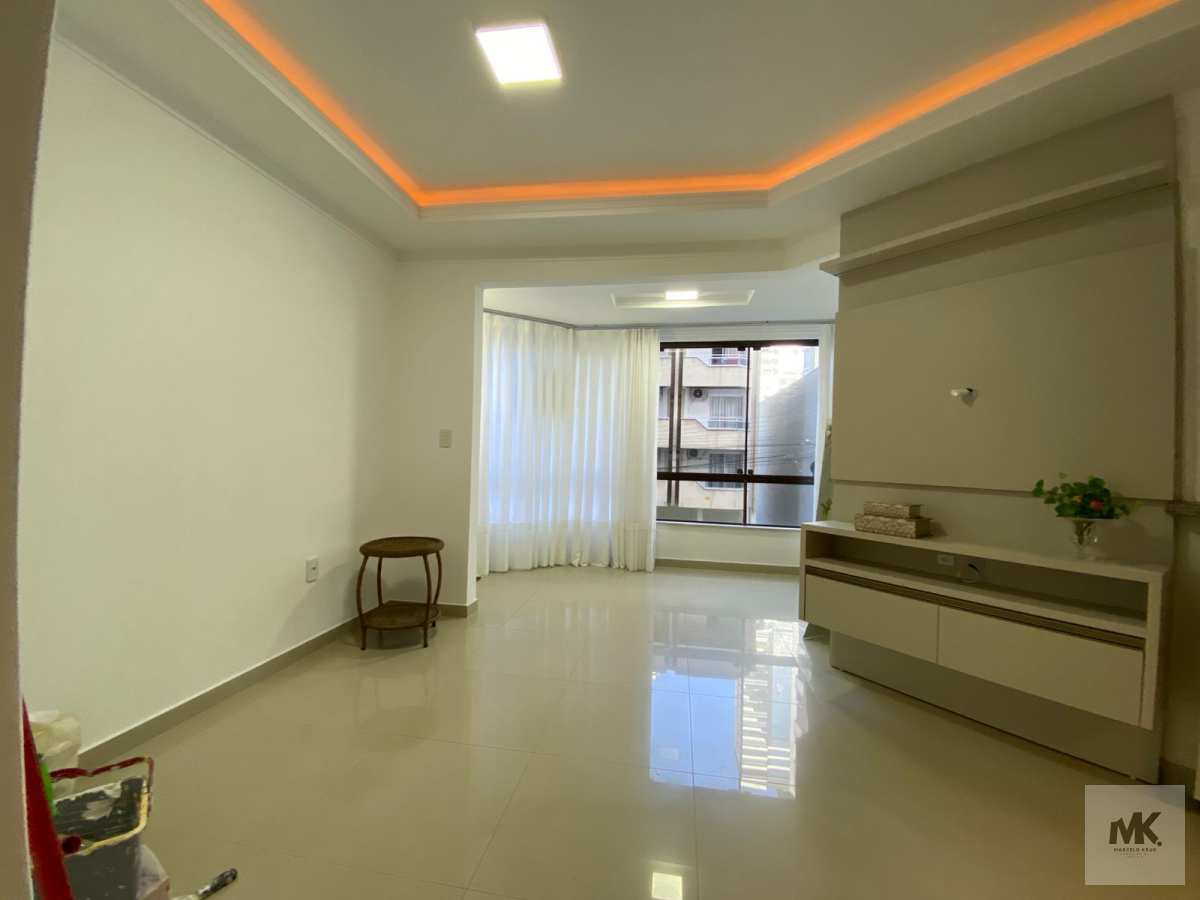 Apartamento à venda com 115m2 Privativos 3 Dormitórios Sendo 1 Suíte Próximo ao Mar em Meia Praia