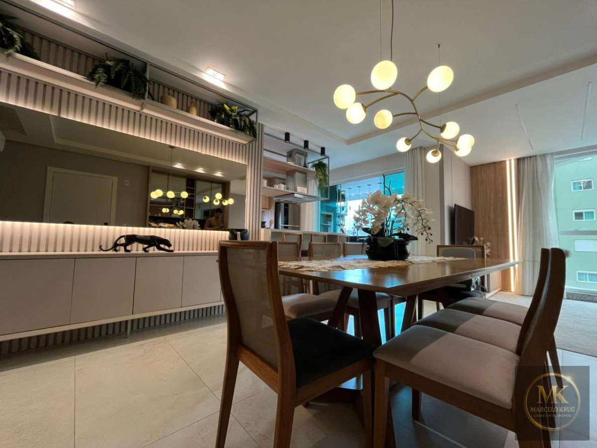 Apartamento à Venda, 3 Suítes 127.00m2 Privativos + Lazer Completo Pagamento Facilitado Direto Proprietário em Meia Praia Itapema - Marcelo Krug Corretor de Imóveis