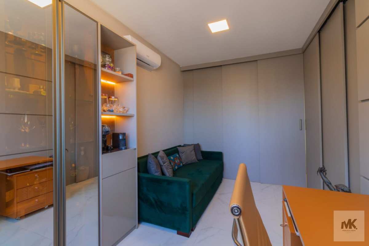 Vendo Apartamento Com 117.00m2 Privativos  3 Suítes + 2 Vaga com Meia Praia em Itapema Pag Facilitado - Marcelo Krug Corretor de Imóveis