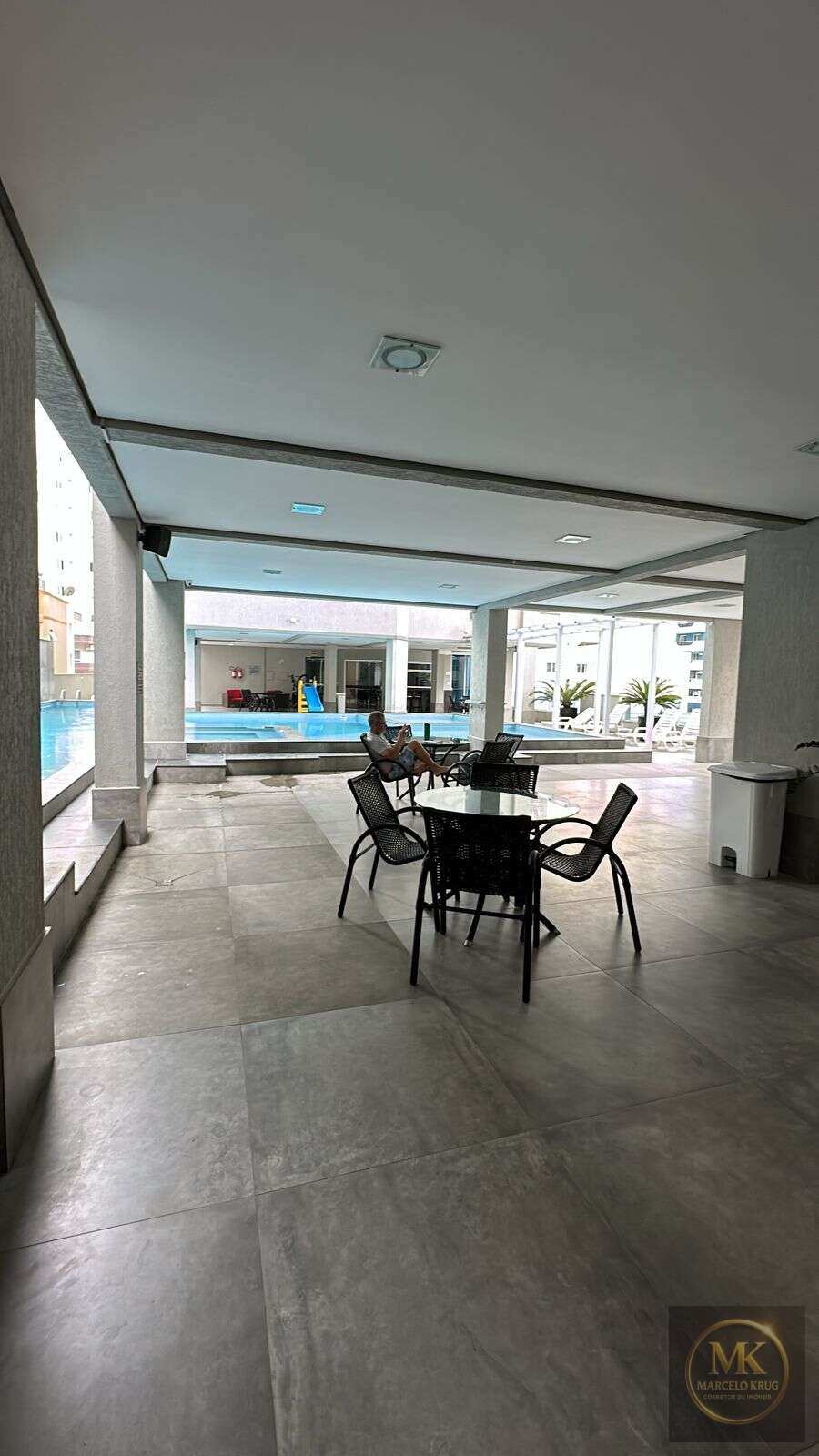 Apartamento à venda, no RESIDENCIAL HELOISA em Itapema, MEIA PRAIA, com 4 quartos - Marcelo Krug Corretor de Imóveis