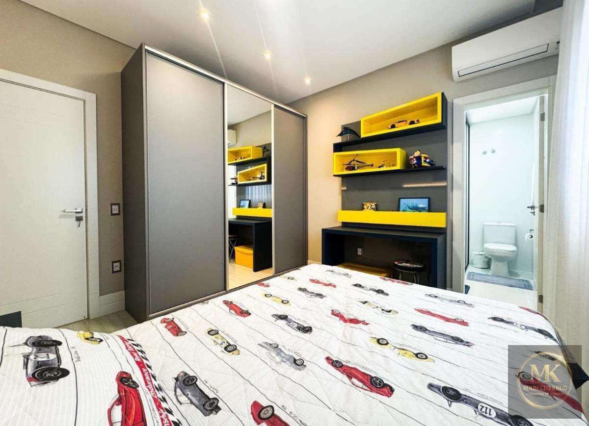 Apartamento à venda, 4 Suítes Sendo 1 Máster 198.00m² Privativos + 3 Vagas Quadra Mar Itapema Meia Praia Pag Facilitado - Marcelo Krug Corretor de Imóveis