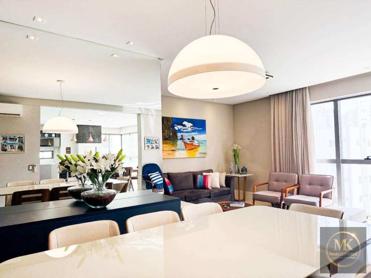 Apartamento à venda, 4 Suítes Sendo 1 Máster 198.00m² Privativos + 3 Vagas Quadra Mar Itapema Meia Praia Pag Facilitado - Marcelo Krug Corretor de Imóveis