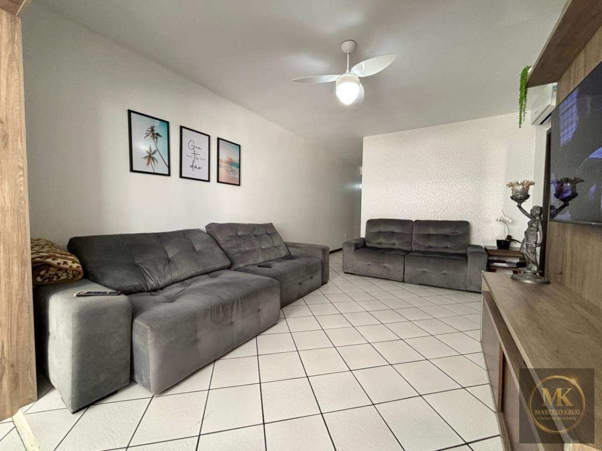 Apartamento à venda, no EDIFICIO CONCAVI,  em Itapema, Meia Praia, com 4 quartos, 179,62m² - Marcelo Krug Corretor de Imóveis