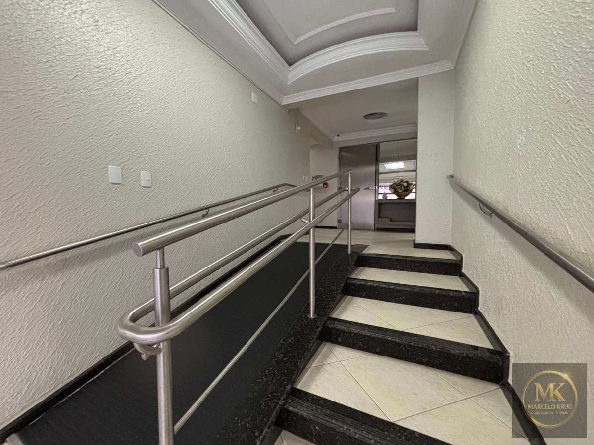 Apartamento à venda Com 4 Dormitórios Sendo 2 Suítes 147m² Privativos em Meia Praia em Itapema Pagamento Facilitado - Marcelo Krug Corretor de Imóveis