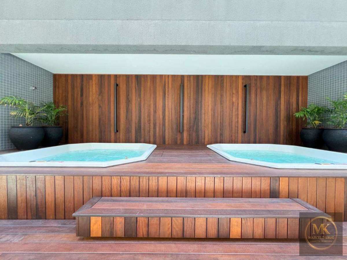 Apartamento à Venda 4 Suítes Sendo 1 Máster 207.00m² Privativos ,Pagamento Facilitado Direto Dono em Meia Praia de Itapema - Marcelo Krug Corretor de Imóveis