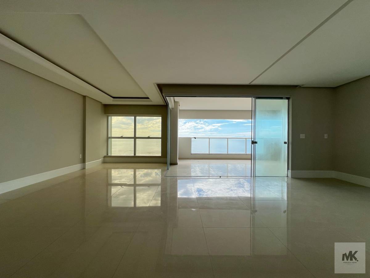 Apartamento à Venda, Frente Mar com 192,84m² Privativos.  Vista Panorâmica do Mar 4 Suítes 3 Vagas de Garagem. Pagamento Facilitado. - Marcelo Krug Corretor de Imóveis