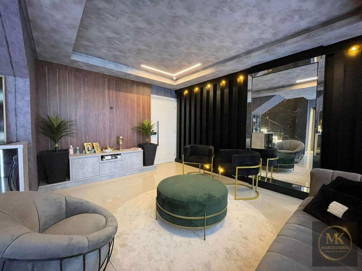 Duplex á Venda 4 Suítes Sendo 2 Máster com 270.00m² Privativos Mobiliado  Pagamento Facilitado  em Meia Praia de Itapema - Marcelo Krug Corretor de Imóveis