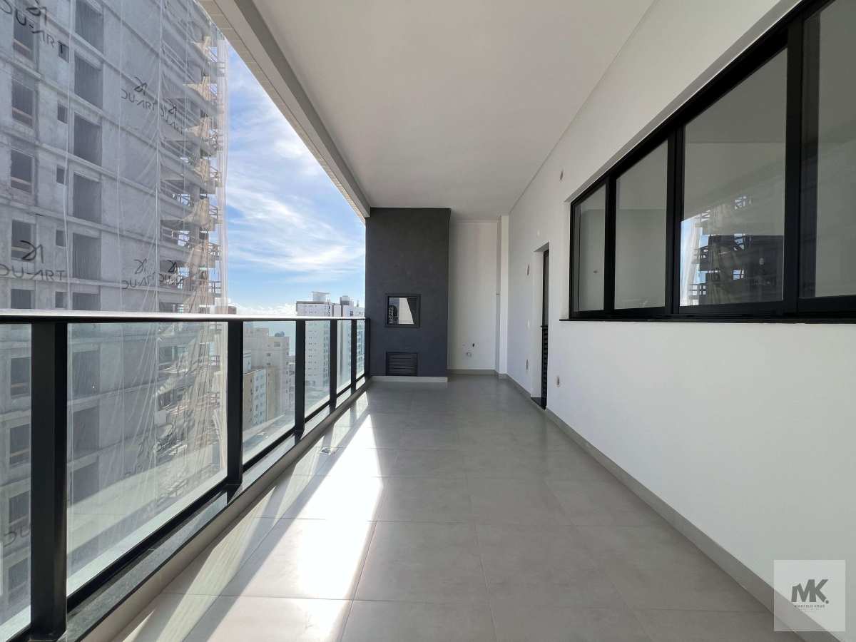 Apartamento com 180m2 Privativos Sem Mobília - 4 Suítes Sendo 1 Máster + 3 Vagas de Garagem + Lazer Completo Itapema - Marcelo Krug Corretor de Imóveis