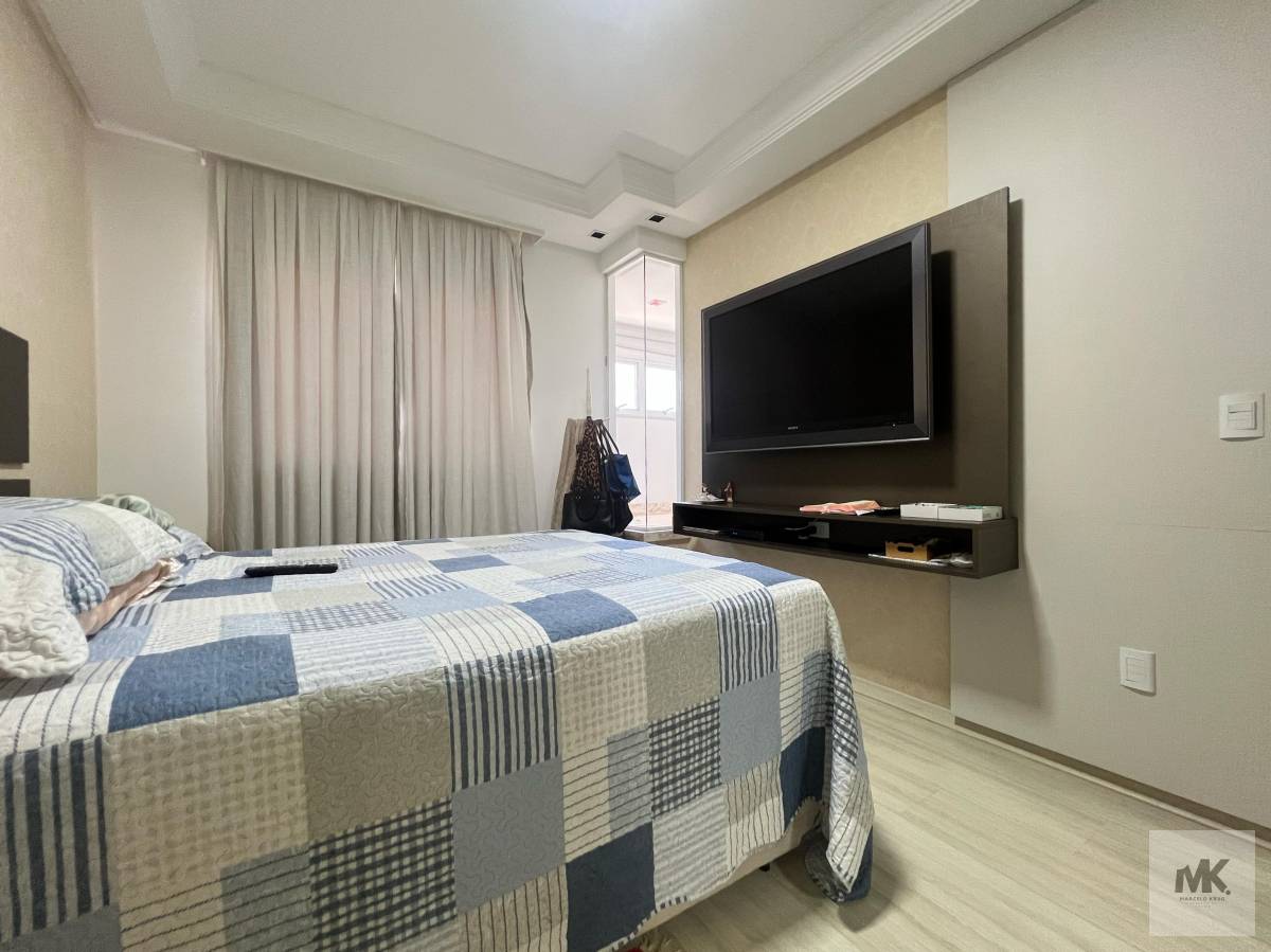 Apartamento à Venda,com 4 Suítes  171.00m² privativos + 3 vagas de Garagem + Lazer em Meia Praia de Itapema Sc - Marcelo Krug Corretor de Imóveis