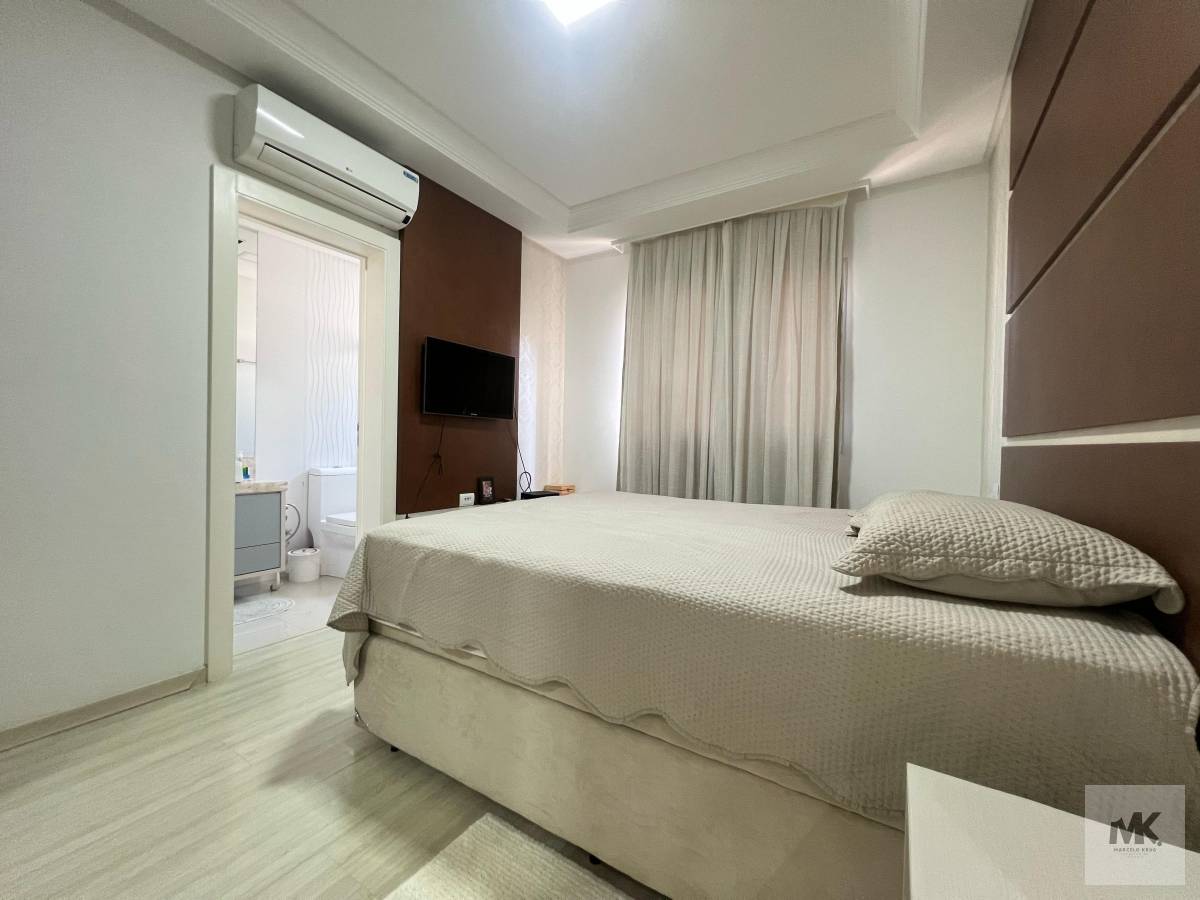 Apartamento à Venda,com 4 Suítes  171.00m² privativos + 3 vagas de Garagem + Lazer em Meia Praia de Itapema Sc - Marcelo Krug Corretor de Imóveis