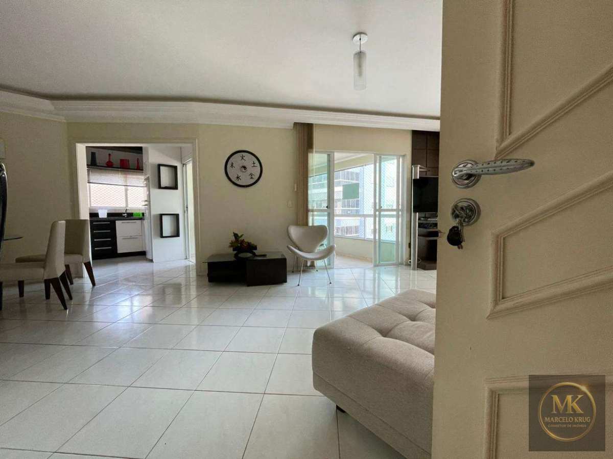 Apartamento à venda, 3 Dormitórios Sendo 1 Suíte + 4 Vagas de Garagem 134.00m² Privativos Pagamento Direto Dono Meia Praia Itapema - Marcelo Krug Corretor de Imóveis