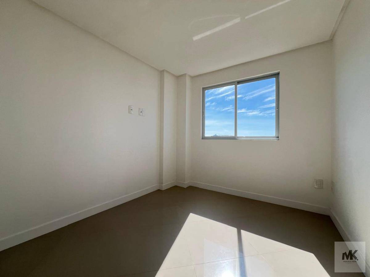 Apartamento Novo à venda, com 2 Dormitórios Sendo 1 Suíte + 1 vaga de Garagem em Tabuleiro das Oliveiras Itapema - Marcelo Krug Corretor de Imóveis