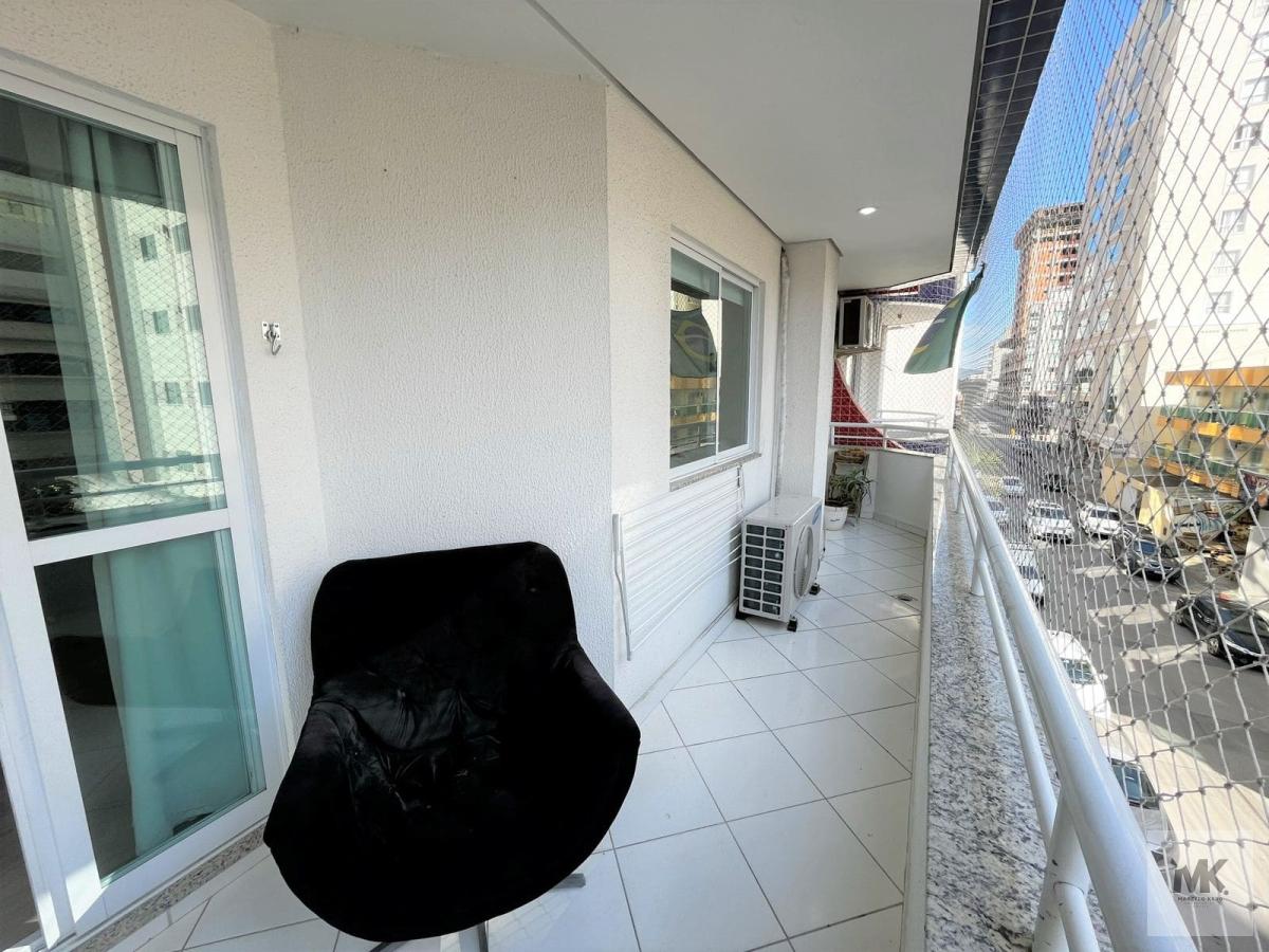 Apartamento á Venda  3 Dormitórios Sendo 1 suíte 112m²,Privativos  Meia Praia de Itapema - Marcelo Krug Corretor de Imóveis