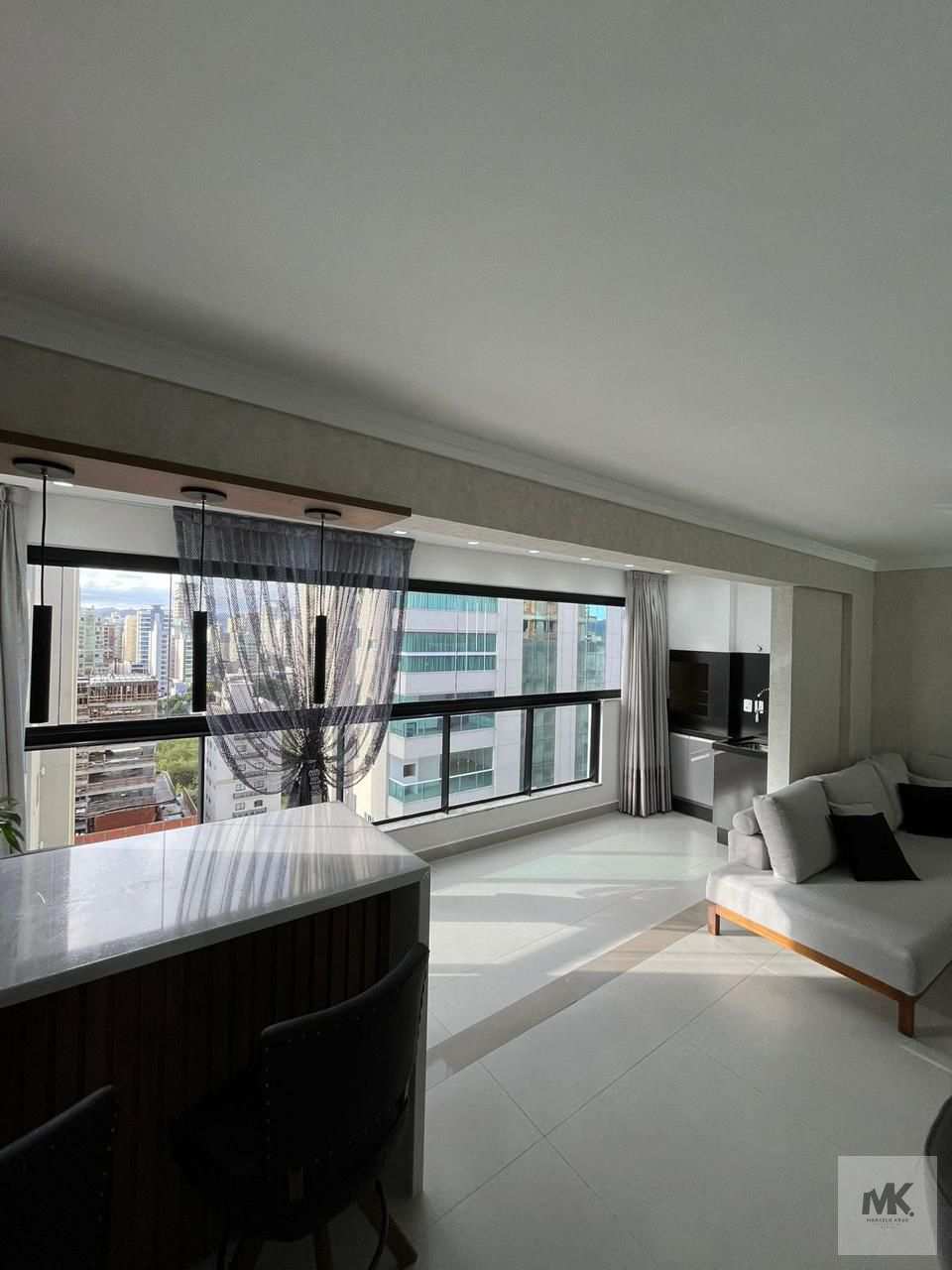 Apartamento à venda, com 3 Suítes + 2 Vagas de Garagem 115.00m² Privativos em Perequê Pagamento Facilitado.