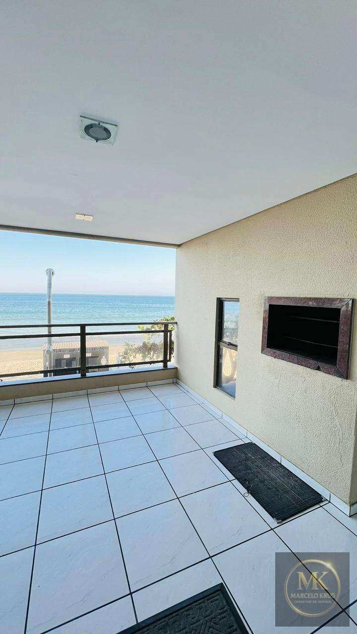 Apartamento á Venda Frente Mar 3 Dormitórios Sendo 1 suíte + 2 Vagas Garagem Meia Praia de Itapema Aceita Permuta em Brusque - Marcelo Krug Corretor de Imóveis