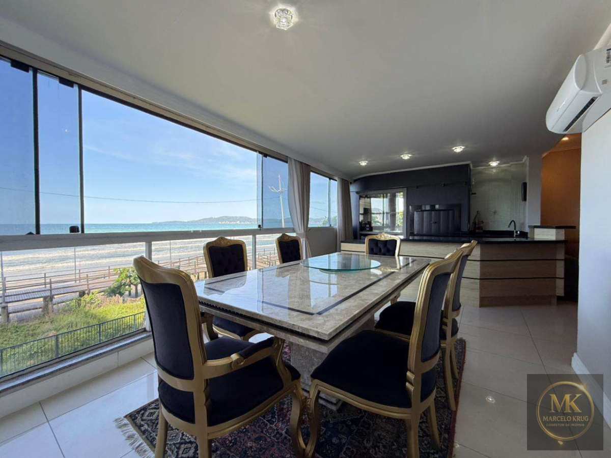 Apartamento á Venda Frente Mar  4 Dormitórios Sendo 2 suítes 197.m2 1 vaga Pagamento Facilitado em Meia Praia Itapema - Marcelo Krug Corretor de Imóveis
