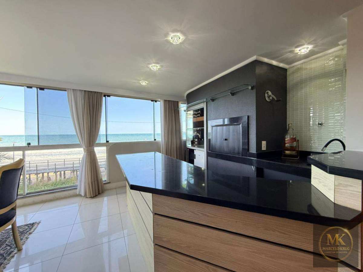 Apartamento á Venda Frente Mar  4 Dormitórios Sendo 2 suítes 197.m2 1 vaga Pagamento Facilitado em Meia Praia Itapema - Marcelo Krug Corretor de Imóveis