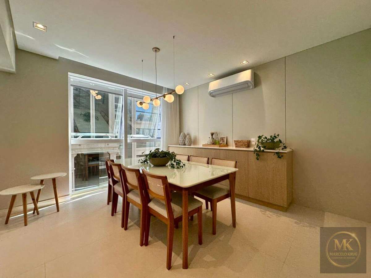 Apartamento á Venda Quadra Mar 3 Suítes 130m2 Privativos 2 vagas Pagamento Direto Cliente Meia Praia Itapema SC - Marcelo Krug Corretor de Imóveis