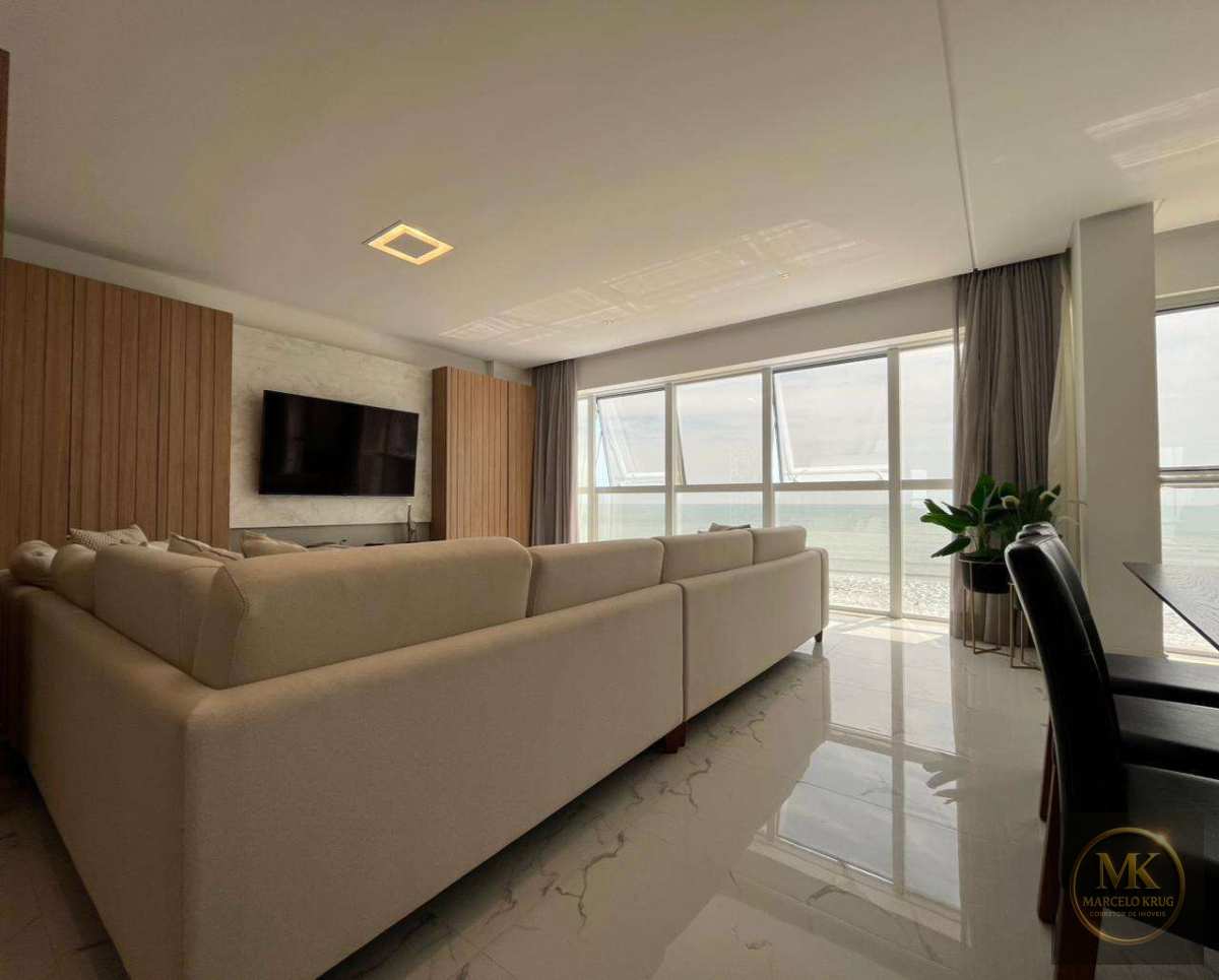 Apartamento á Venda Quadra Mar 4 Suítes Sendo 1 Máster 3 Vagas Pagamento Facilitado Direto Dono em Meia Praia Itapema - Marcelo Krug Corretor de Imóveis