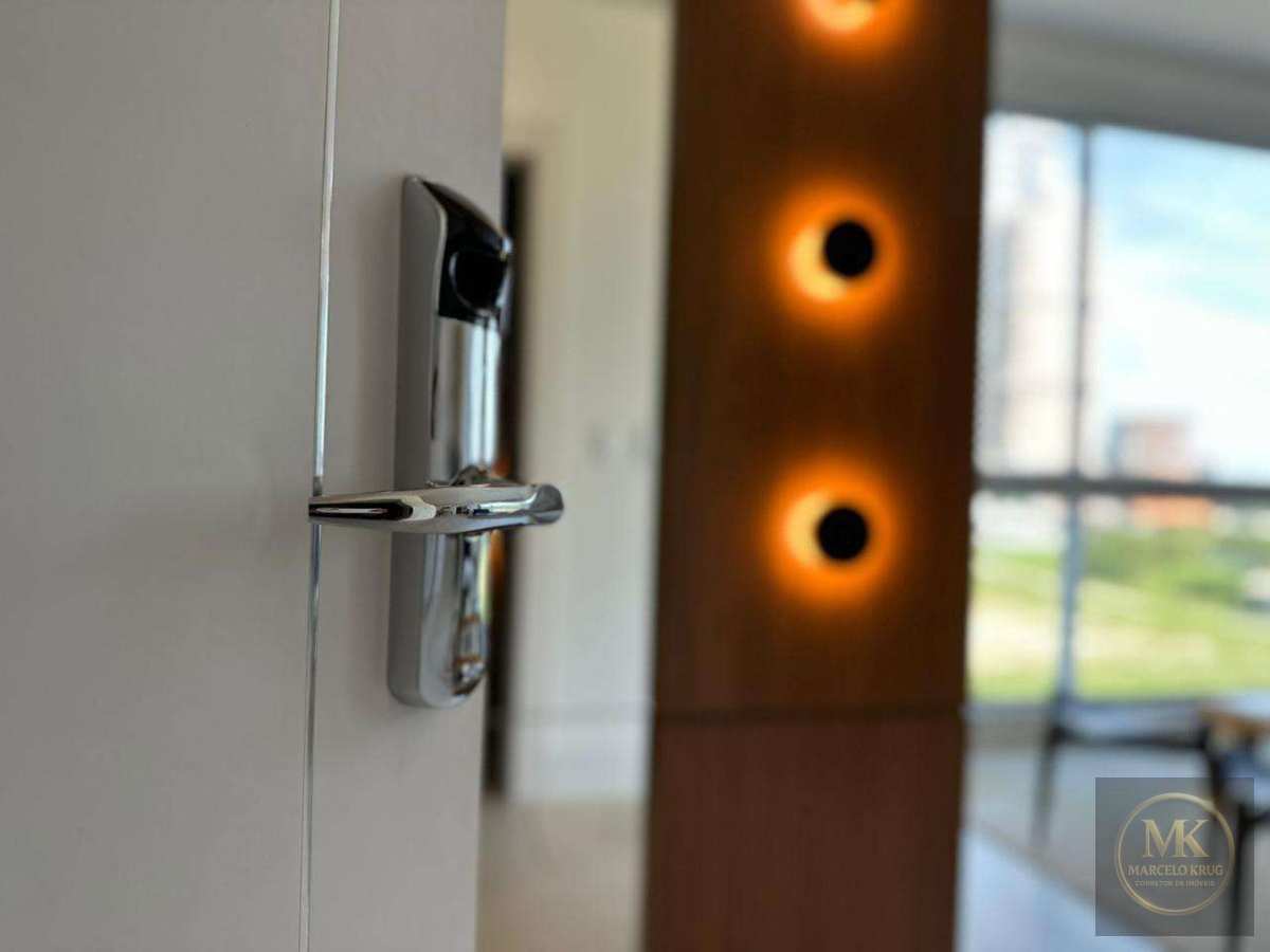 Apartamento Diferenciado á Venda Quadra Mar, Com Vista Mar, 3 Suítes 294m2 Privativos 3 vagas Pagamento Direto Cliente Meia Praia Itapema SC - Marcelo Krug Corretor de Imóveis