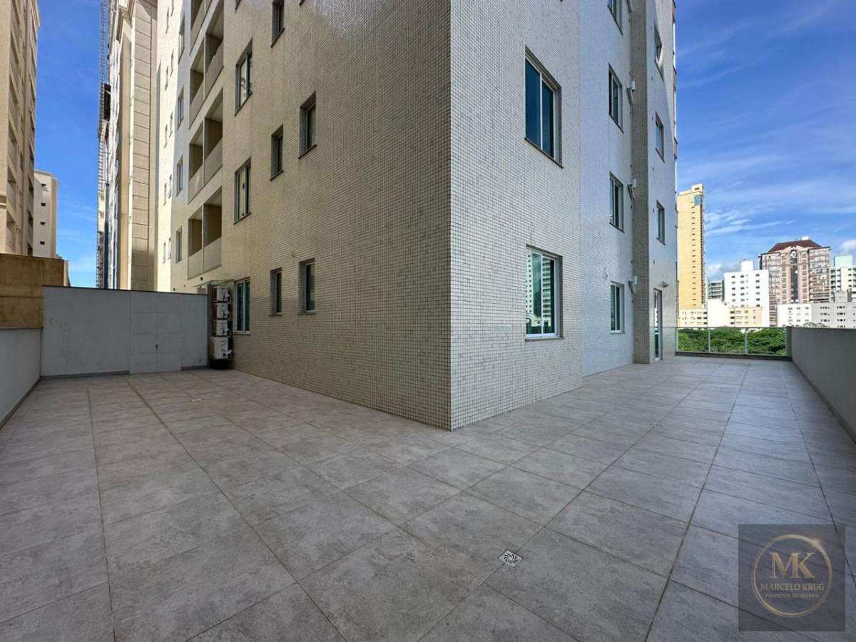 Apartamento Diferenciado á Venda Quadra Mar, Com Vista Mar, 3 Suítes 294m2 Privativos 3 vagas Pagamento Direto Cliente Meia Praia Itapema SC - Marcelo Krug Corretor de Imóveis