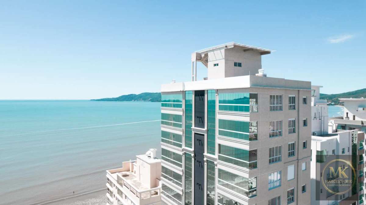 Apartamento à venda, QUADRA MAR, Meia Praia  em Itapema, com 4 suítes, 2 vagas, com  180m² privativo e Lazer Completo - Marcelo Krug Corretor de Imóveis