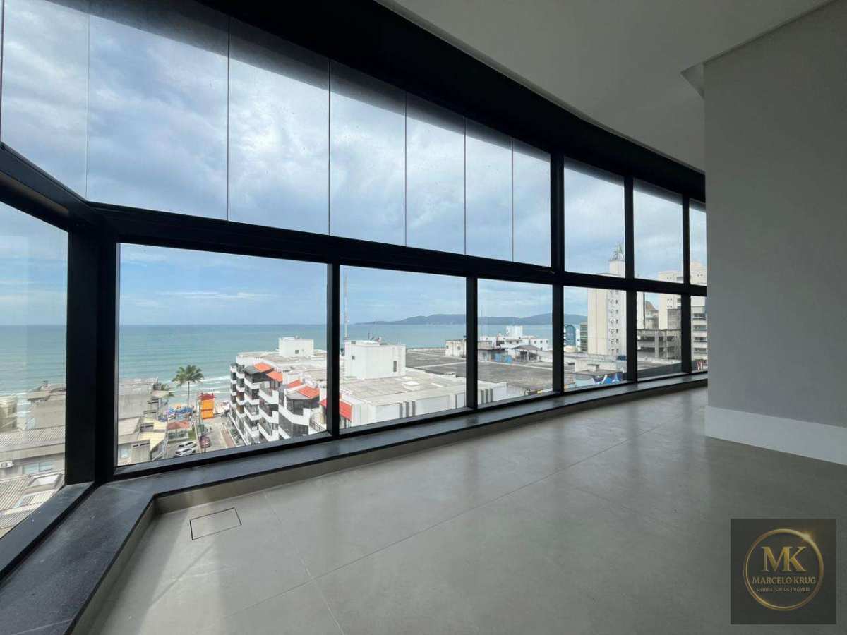 Apartamento á Venda Vista Mar 4 suítes  3 Vagas ,em frente ao Russi Russi Pagamento Facilitado Meia Praia Itapema