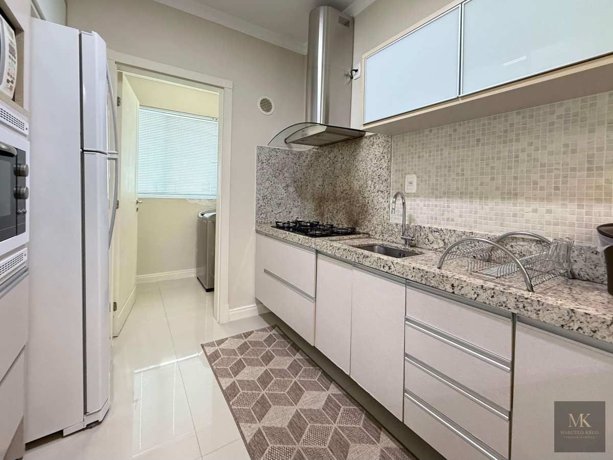 Apartamento 3 Dormitórios Sendo 1 suíte 122m2 - 2 Vagas de Garagem Pagamento Direto Proprietário em Meia Praia Itapema - Marcelo Krug Corretor de Imóveis