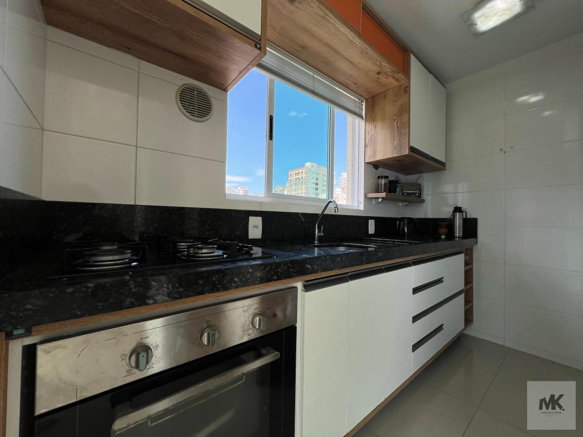 Apartamento á Venda 2 Dormitórios Sendo 1 suíte 77m² Privativos  em Itapema, Meia Praia - Marcelo Krug Corretor de Imóveis