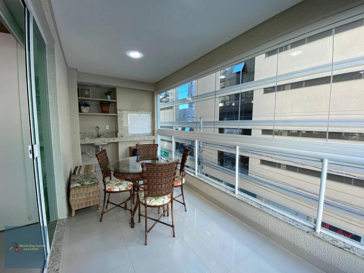 Apartamento 3 quartos, Sendo 2 Suítes com 116.00m² Privativos e 2 Vagas de garagem em Meia Praia - Marcelo Krug Corretor de Imóveis