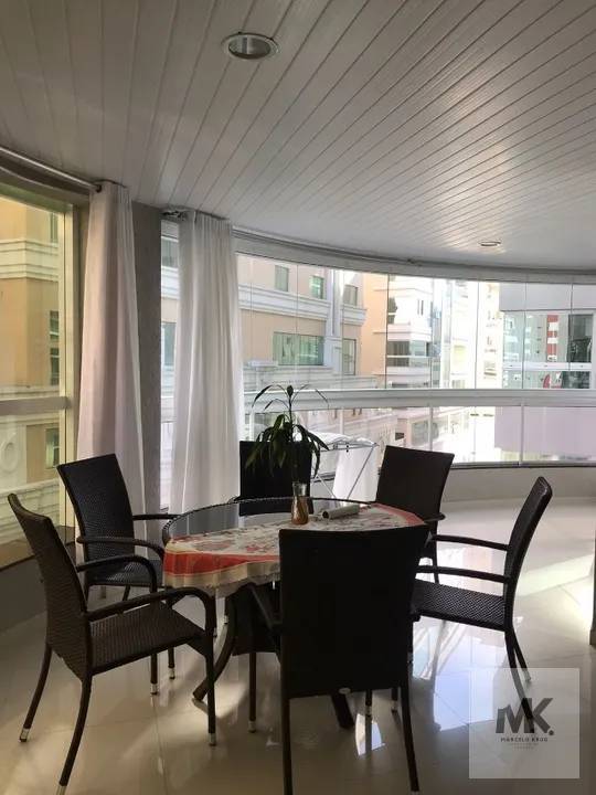 Apartamento à venda em Itapema, MEIA PRAIA, com 3 quartos, 138m² - Marcelo Krug Corretor de Imóveis