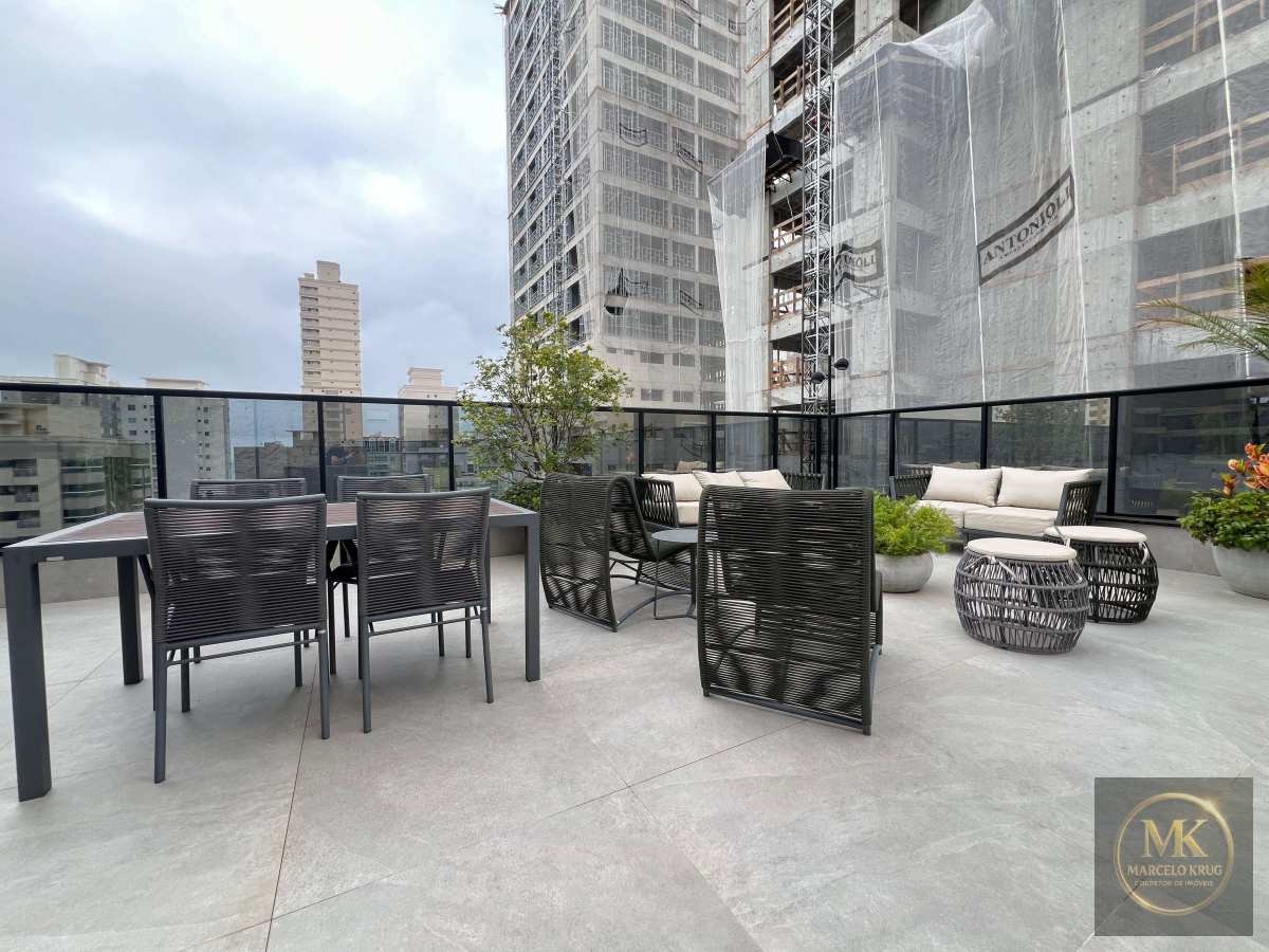 Apartamento com 4 Suíte 120m2 - Mobiliado e Decorado + Lazer 3 Vagas de Garagem Pagamento Facilitado Meia Praia Itapema - Marcelo Krug Corretor de Imóveis