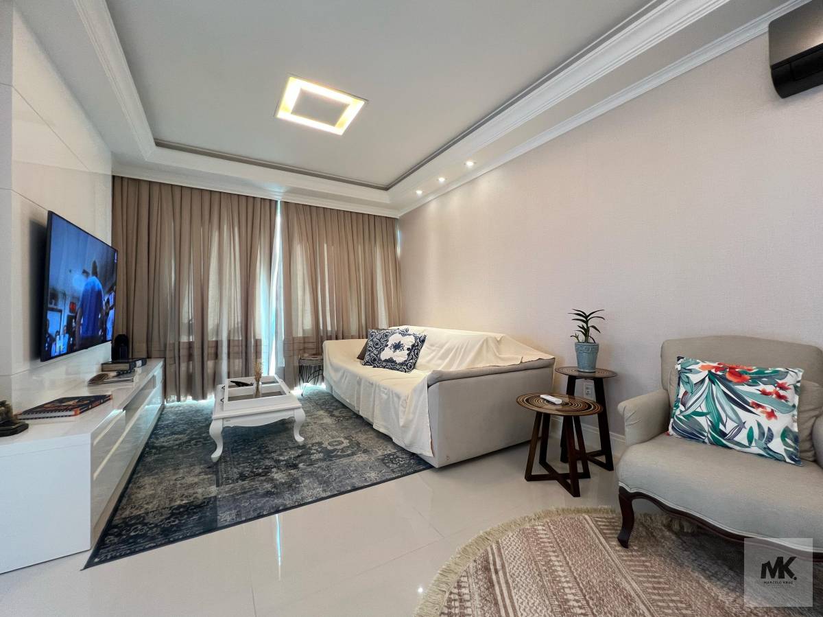 Apartamento com 4 Suítes + 3 Vagas de garagem + Lazer completo em Meia Praia - Pagamento facilitado. - Marcelo Krug Corretor de Imóveis