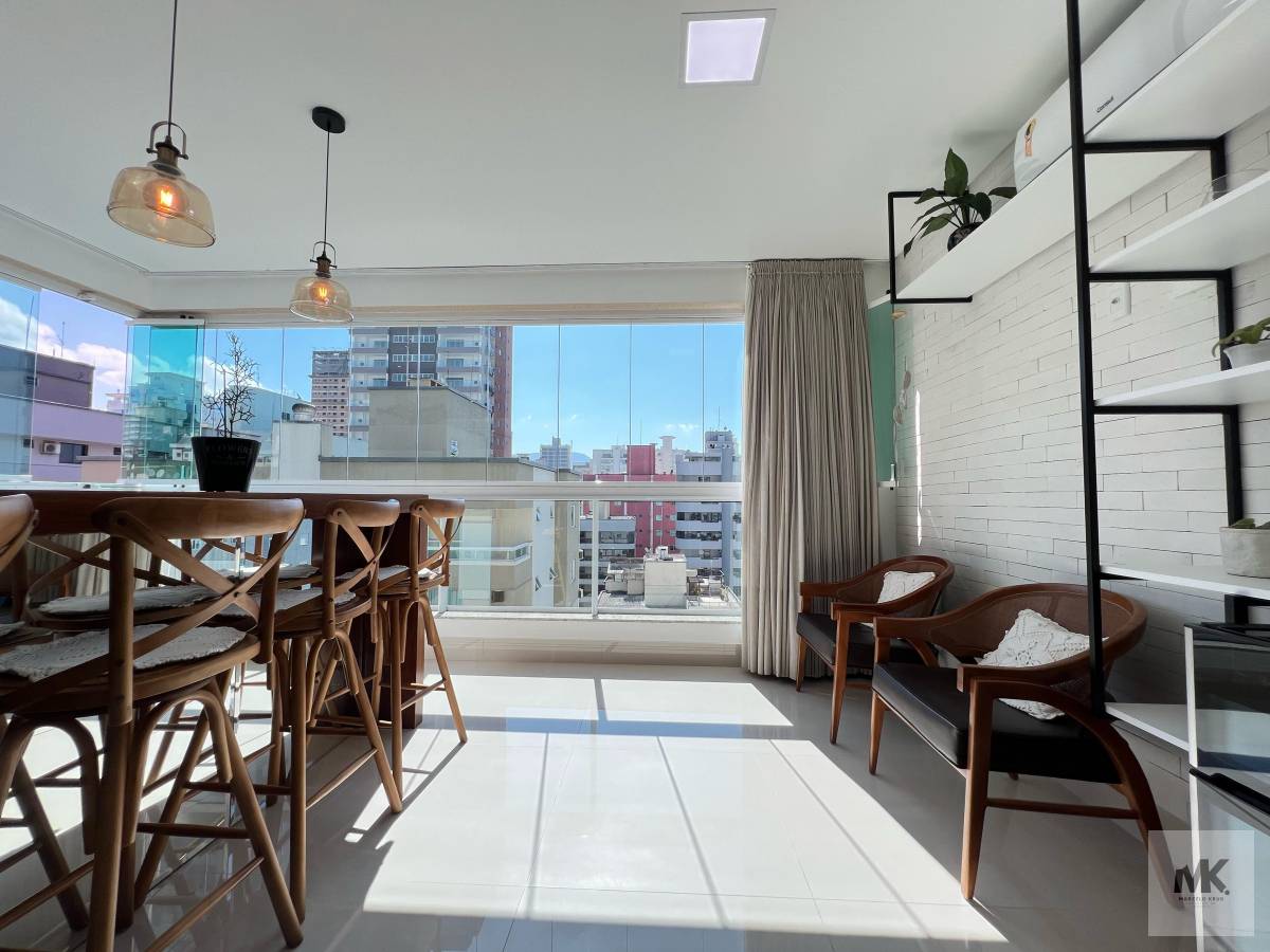 Apartamento com 4 Suítes + 3 Vagas de garagem + Lazer completo em Meia Praia - Pagamento facilitado. - Marcelo Krug Corretor de Imóveis