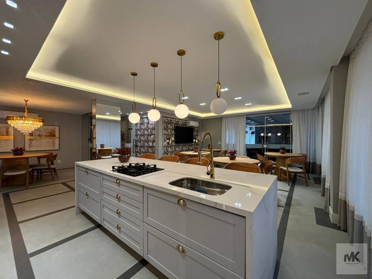 Apartamento de Luxo 3 Suítes + 2 Vagas Garagem No Coração da Meia Praia Rua do Shopping Russi Russi R$ 2.600.000,00 - Marcelo Krug Corretor de Imóveis