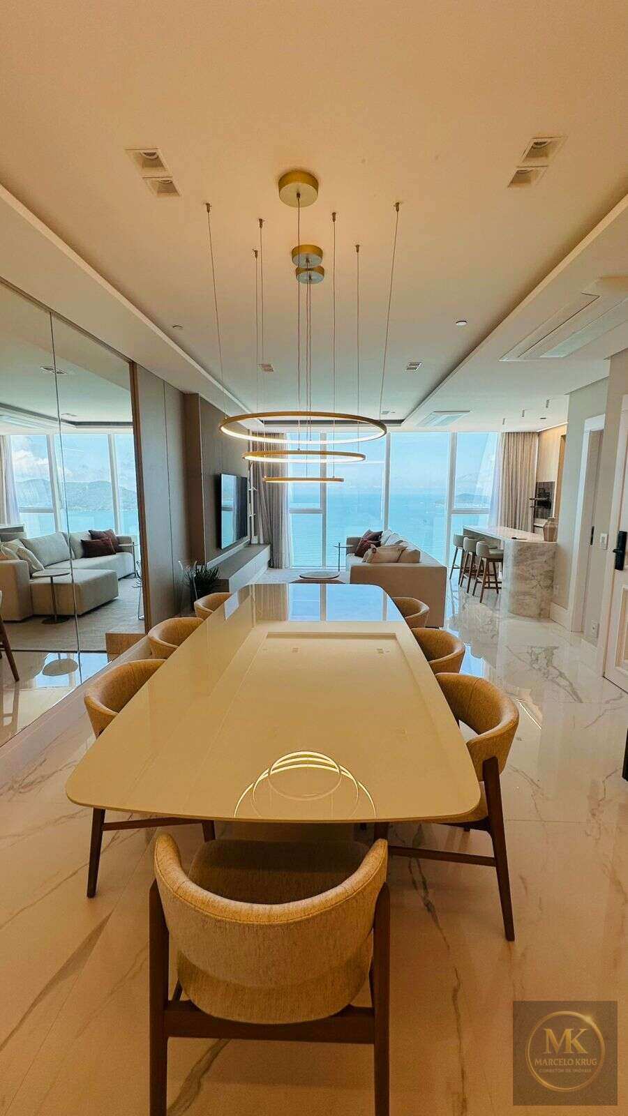 Apartamento de luxo, no BOREAL TOWER em Balneário Camboriú, Centro, com 4 quartos, 184m² - Marcelo Krug Corretor de Imóveis