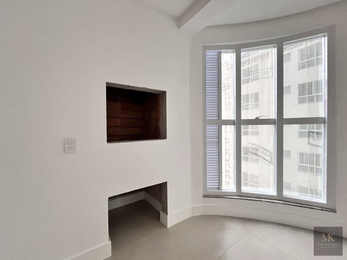 Apartamento Novo 3 Suítes + 3 vagas de garagem + Lazer Completo pagamento Direto Proprietário em Meia Praia Itapema SC - Marcelo Krug Corretor de Imóveis