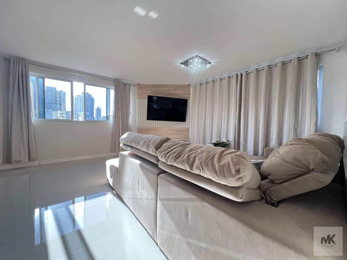 Apartamento Quadra Mar 3 Suítes Sendo 1 Máster,3 Vagas de garagem + Lazer Pagamento Facilitado em Meia Praia Itapema - Marcelo Krug Corretor de Imóveis