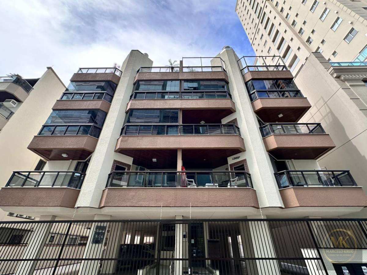 Apartamento Quadra Mar á Venda em Itapema, 3 Dormitórios Sendo 1 suíte + 1 Vaga em Meia Praia de Itapema - Marcelo Krug Corretor de Imóveis