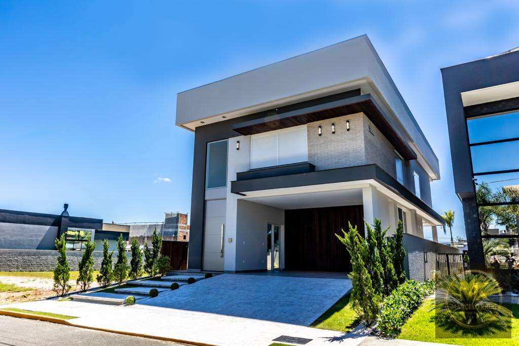 Casa Alto Padrão Condomínio Fechado 2 Suítes + 2 Demi Suítes  Sendo 1 Suíte Máster Pagamento Facilitado Direto Camboriú SC